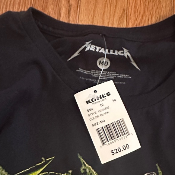 Metallica and AC/DC Graphic T-Shirts - Picture 3 of 5